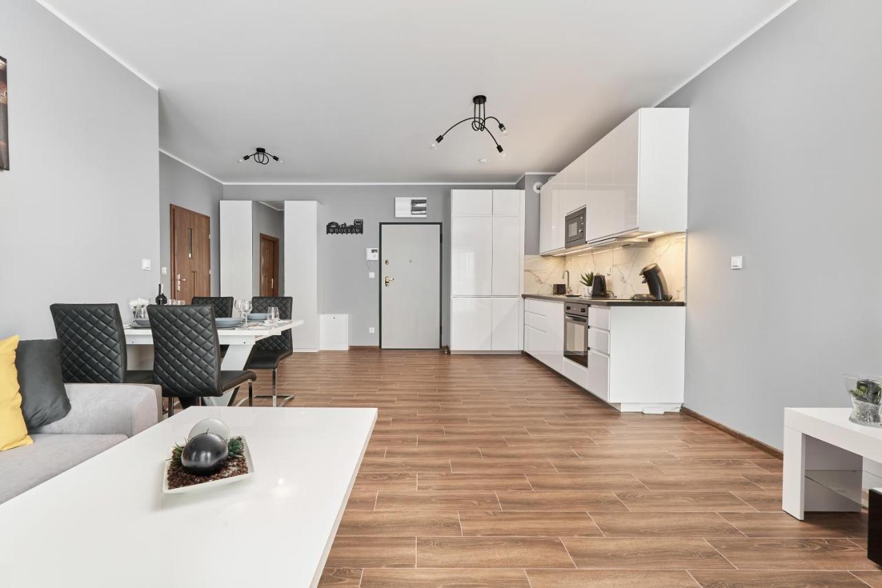 Apartments Wroclaw Jana Pawla II With Free Parking Wroclaw By Noclegi Renters ภายนอก รูปภาพ