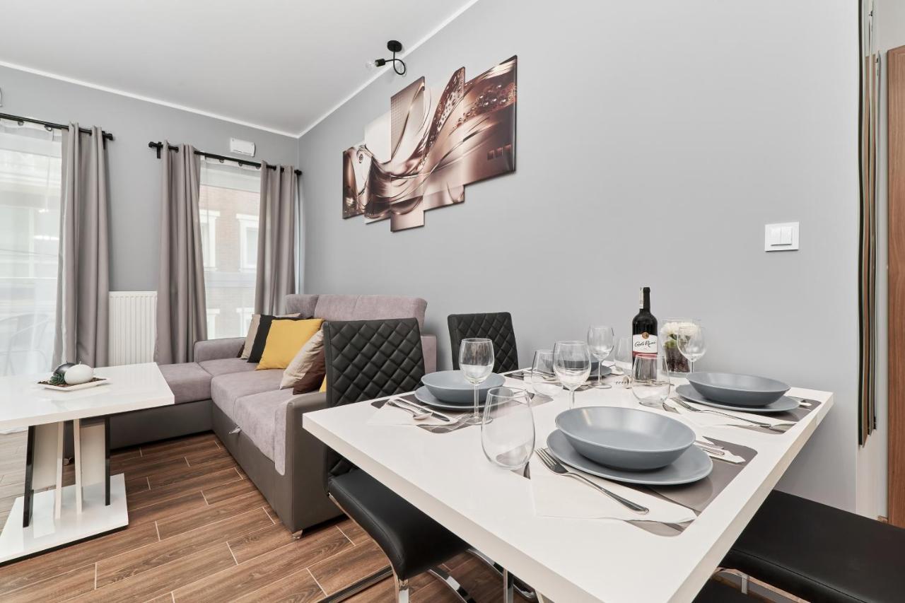 Apartments Wroclaw Jana Pawla II With Free Parking Wroclaw By Noclegi Renters ภายนอก รูปภาพ